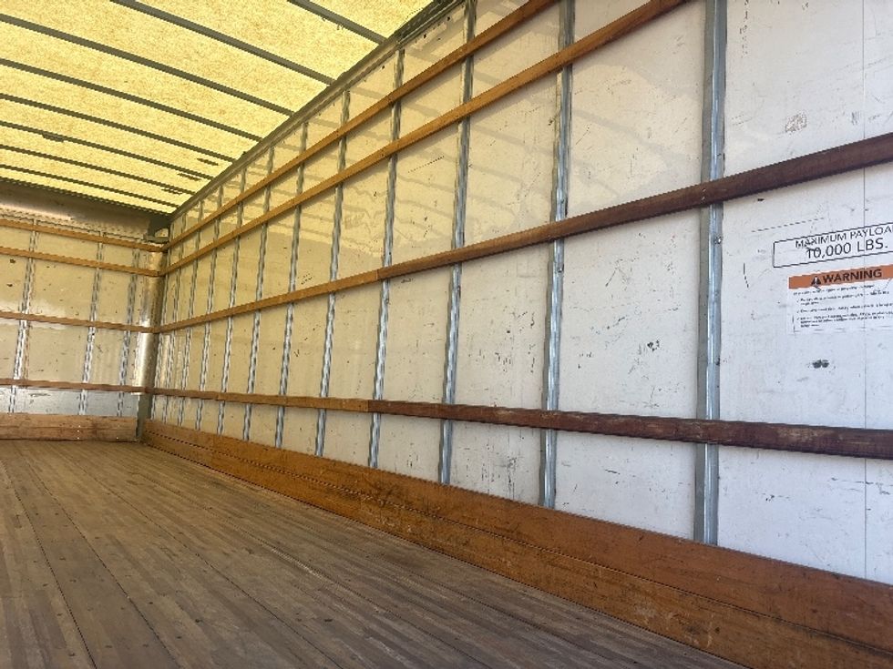 Medium Duty Box Truck-Light and Medium Duty Trucks-International-2021-MV607-Houston-TX-206,653\n\t\tmiles-$ 41,250 - Image 11