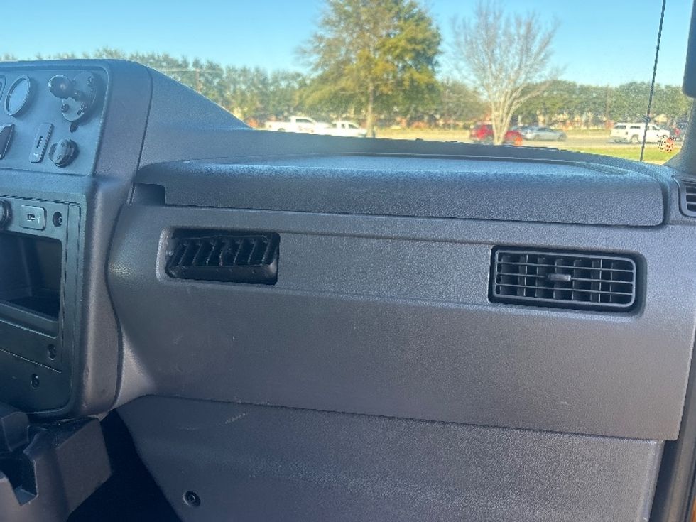 Medium Duty Box Truck-Light and Medium Duty Trucks-International-2021-MV607-Houston-TX-212,865\n\t\tmiles-$ 40,500 - Image 20