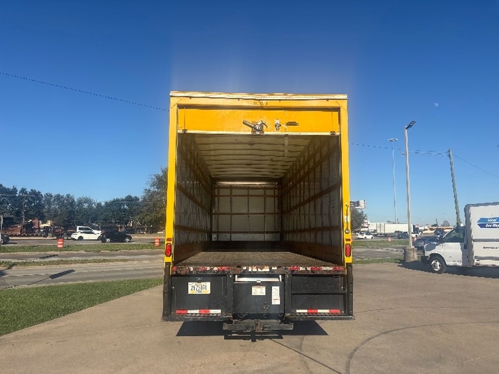 Medium Duty Box Truck-Light and Medium Duty Trucks-International-2021-MV607-Houston-TX-212,865\n\t\tmiles-$ 40,500 - Image 9