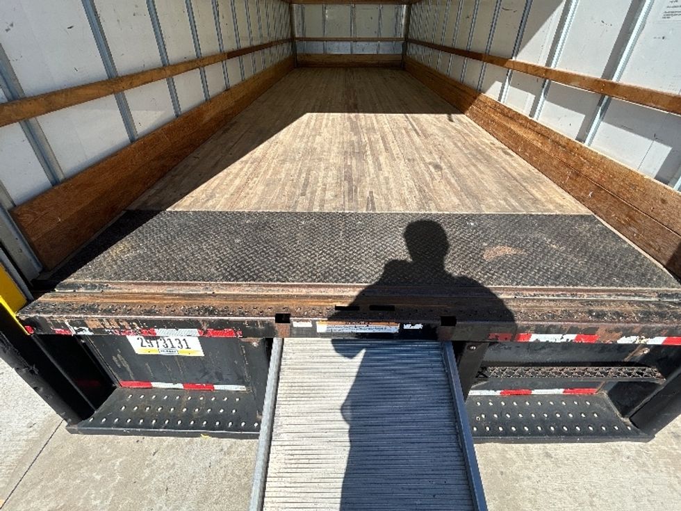 Medium Duty Box Truck-Light and Medium Duty Trucks-International-2021-MV607-Houston-TX-213,089\n\t\tmiles-$ 40,500 - Image 10