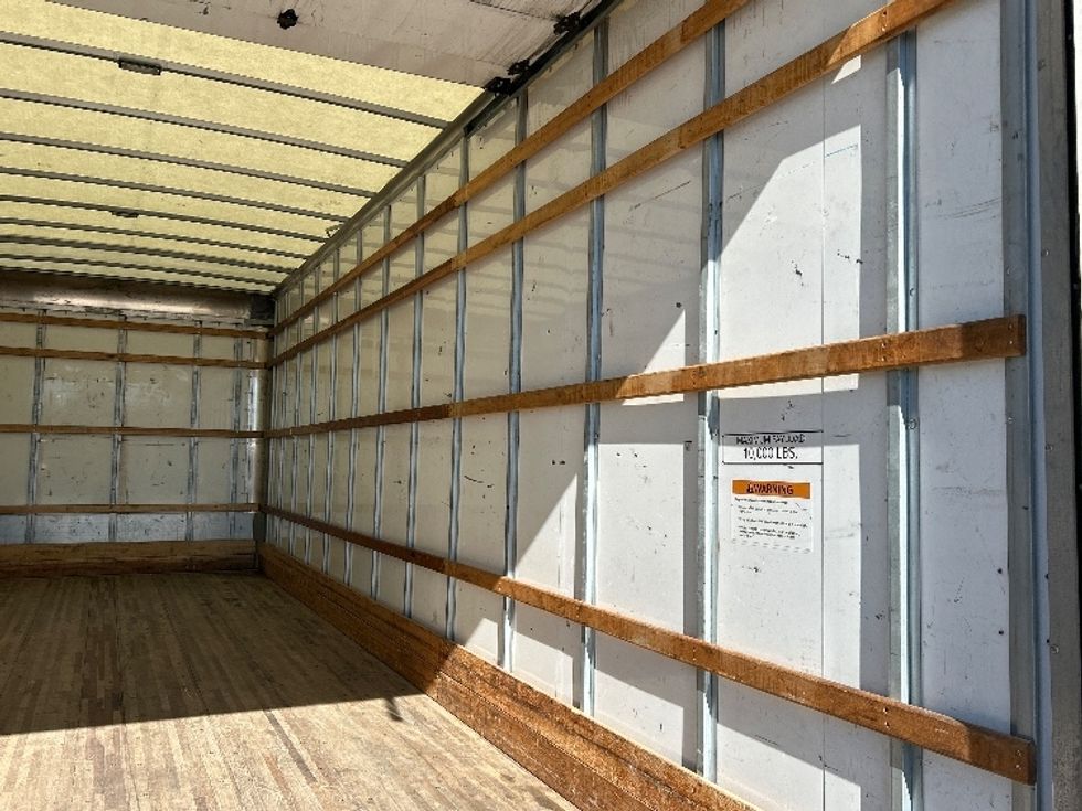 Medium Duty Box Truck-Light and Medium Duty Trucks-International-2021-MV607-Houston-TX-213,089\n\t\tmiles-$ 40,500 - Image 12