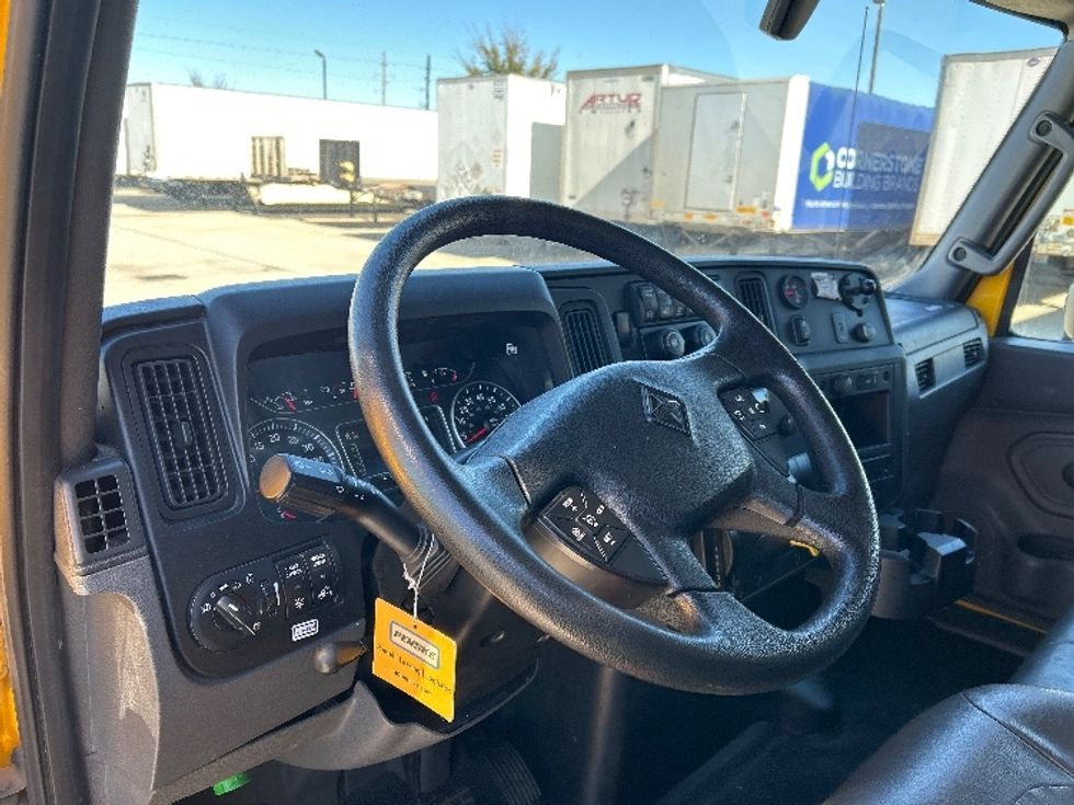Medium Duty Box Truck-Light and Medium Duty Trucks-International-2021-MV607-Houston-TX-213,089\n\t\tmiles-$ 40,500 - Image 17