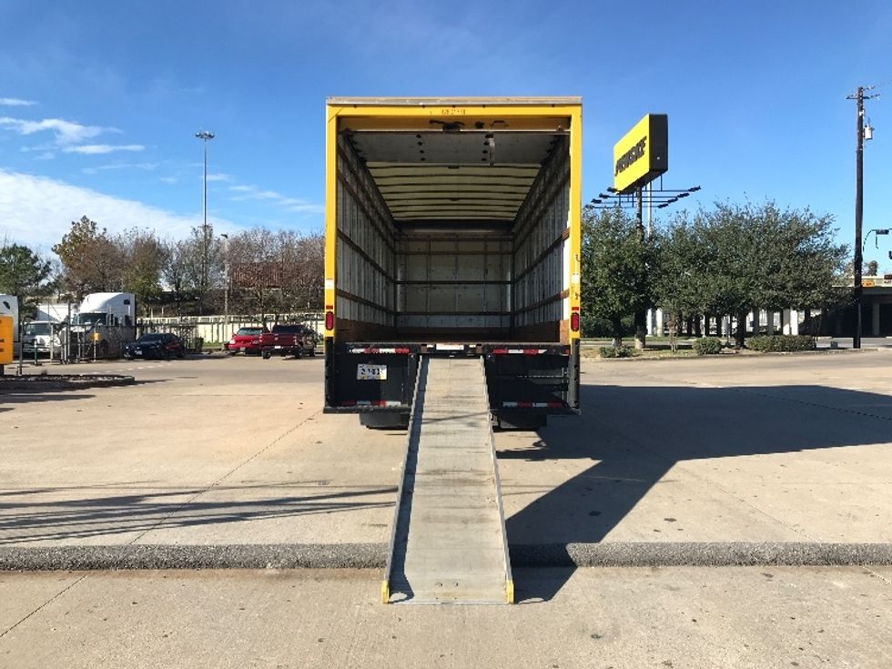 Medium Duty Box Truck-Light and Medium Duty Trucks-International-2021-MV607-Houston-TX-213,456\n\t\tmiles-$ 40,250 - Image 9
