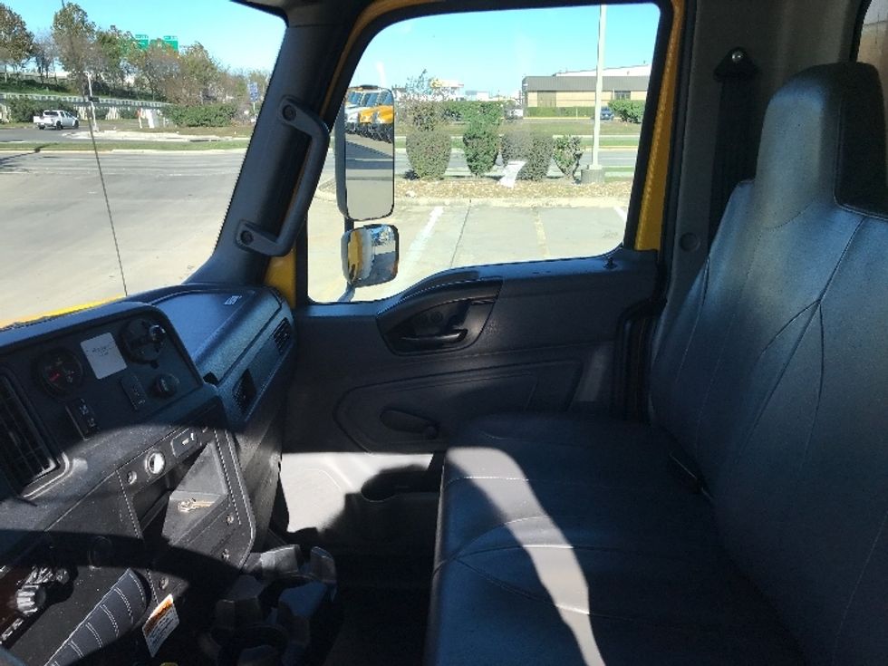 Medium Duty Box Truck-Light and Medium Duty Trucks-International-2021-MV607-Houston-TX-214,926\n\t\tmiles-$ 40,000 - Image 19