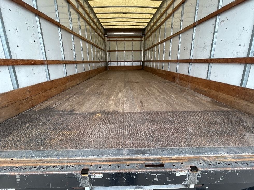 Medium Duty Box Truck-Light and Medium Duty Trucks-International-2021-MV607-Houston-TX-218,277\n\t\tmiles-$ 39,500 - Image 10