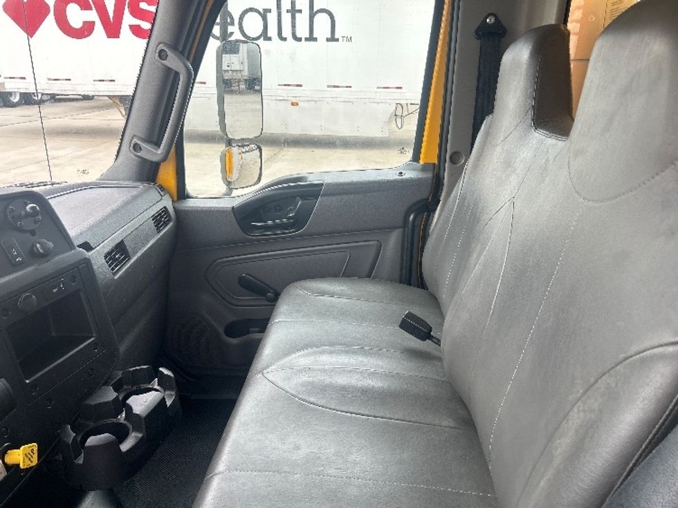 Medium Duty Box Truck-Light and Medium Duty Trucks-International-2021-MV607-Houston-TX-218,277\n\t\tmiles-$ 39,500 - Image 19