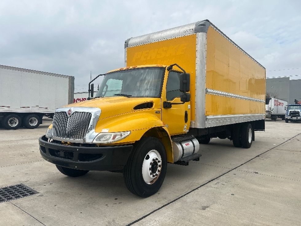 Medium Duty Box Truck-Light and Medium Duty Trucks-International-2021-MV607-Houston-TX-218,277\n\t\tmiles-$ 39,500 - Image 3