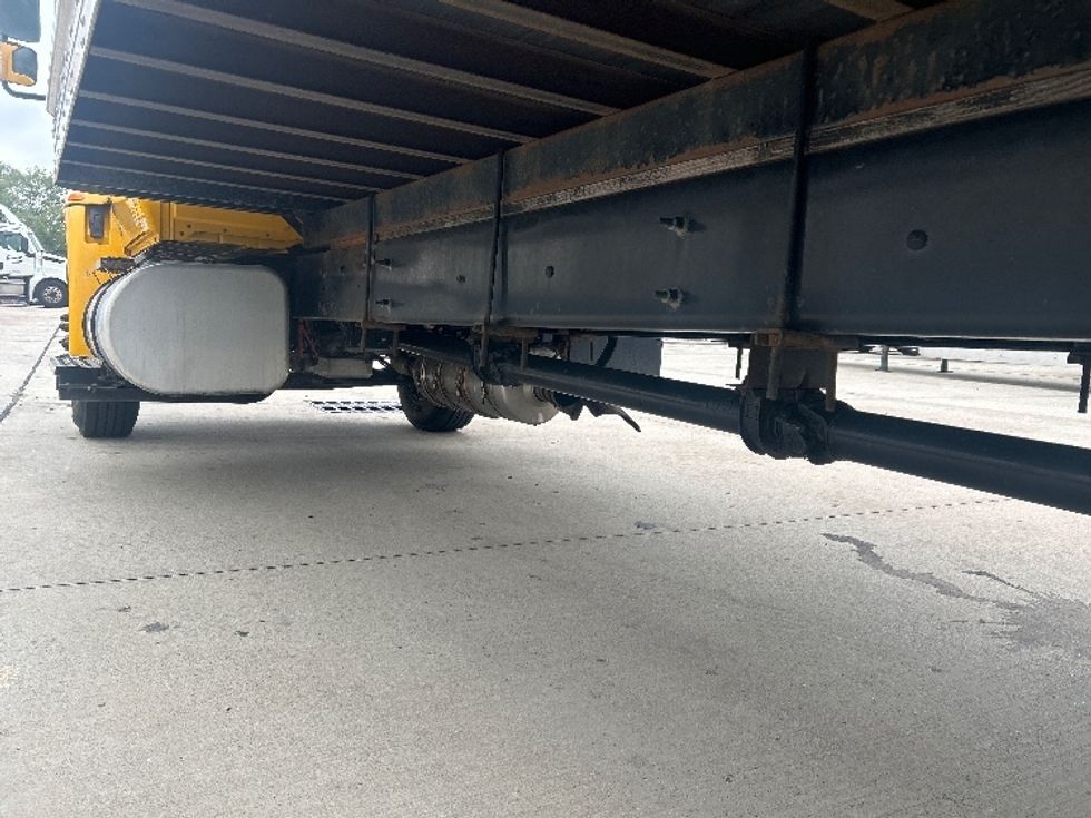 Medium Duty Box Truck-Light and Medium Duty Trucks-International-2021-MV607-Houston-TX-218,277\n\t\tmiles-$ 39,500 - Image 5