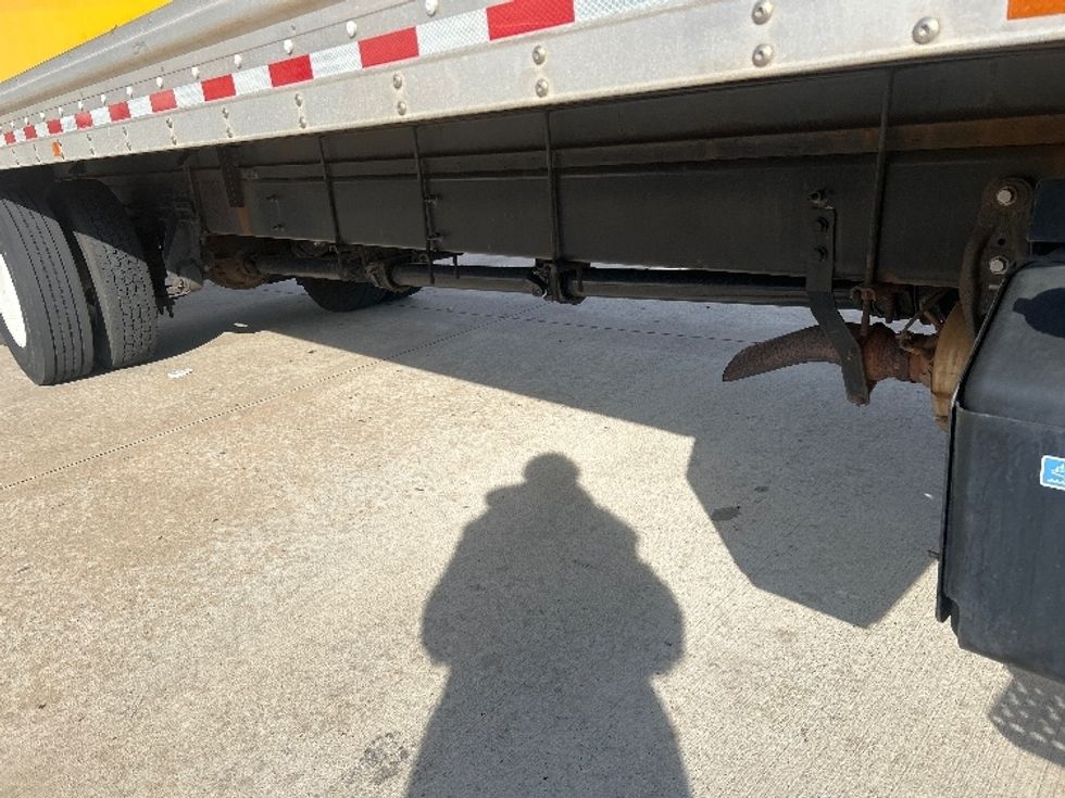 Medium Duty Box Truck-Light and Medium Duty Trucks-International-2021-MV607-Houston-TX-228,690\n\t\tmiles-$ 38,000 - Image 14