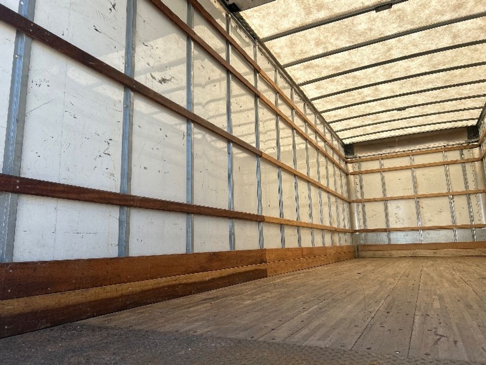Medium Duty Box Truck-Light and Medium Duty Trucks-International-2021-MV607-Houston-TX-231,477\n\t\tmiles-$ 33,750 - Image 10