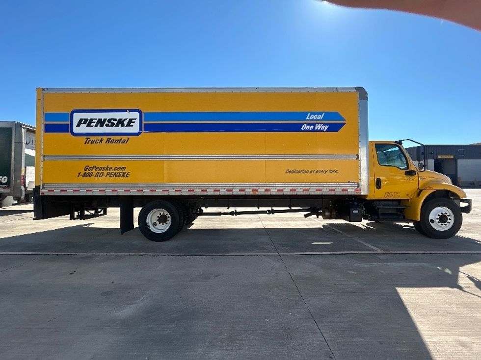 Medium Duty Box Truck-Light and Medium Duty Trucks-International-2021-MV607-Houston-TX-231,477\n\t\tmiles-$ 33,750 - Image 14