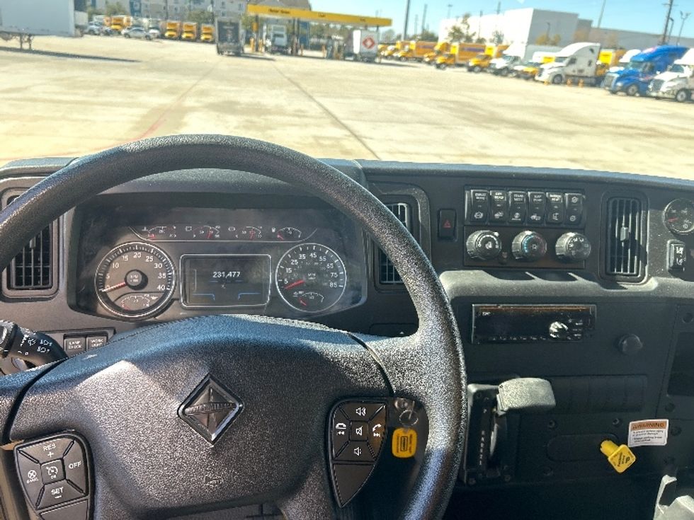 Medium Duty Box Truck-Light and Medium Duty Trucks-International-2021-MV607-Houston-TX-231,477\n\t\tmiles-$ 33,750 - Image 17