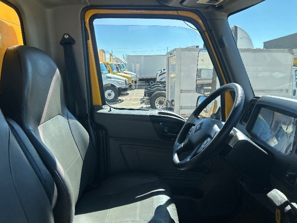 Medium Duty Box Truck-Light and Medium Duty Trucks-International-2021-MV607-Houston-TX-231,477\n\t\tmiles-$ 33,750 - Image 19