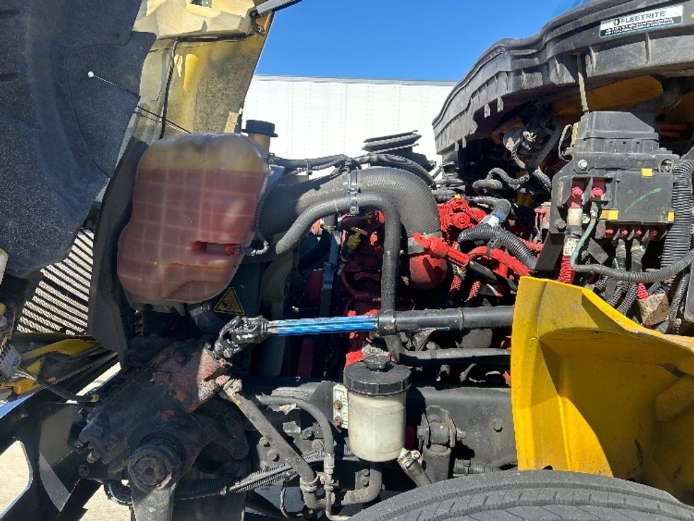 Medium Duty Box Truck-Light and Medium Duty Trucks-International-2021-MV607-Houston-TX-231,477\n\t\tmiles-$ 33,750 - Image 21