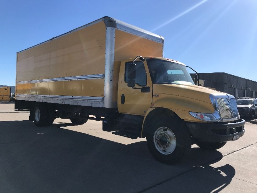 Medium Duty Box Truck-Light and Medium Duty Trucks-International-2021-MV607-Houston-TX-234,104\n\t\tmiles-$ 37,250 - Image 1
