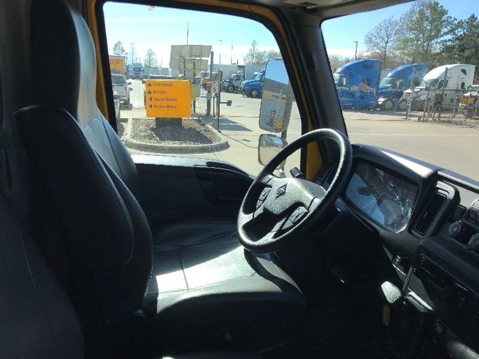 Medium Duty Box Truck-Light and Medium Duty Trucks-International-2021-MV607-Houston-TX-234,104\n\t\tmiles-$ 37,250 - Image 21
