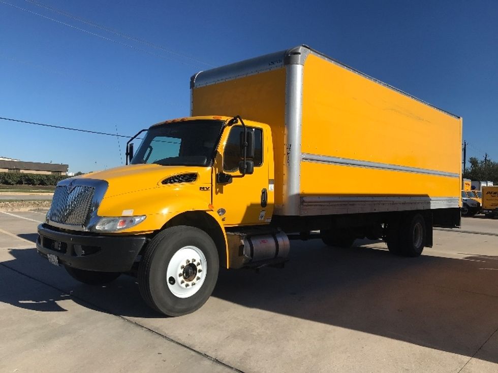 Medium Duty Box Truck-Light and Medium Duty Trucks-International-2021-MV607-Houston-TX-234,104\n\t\tmiles-$ 37,250 - Image 3