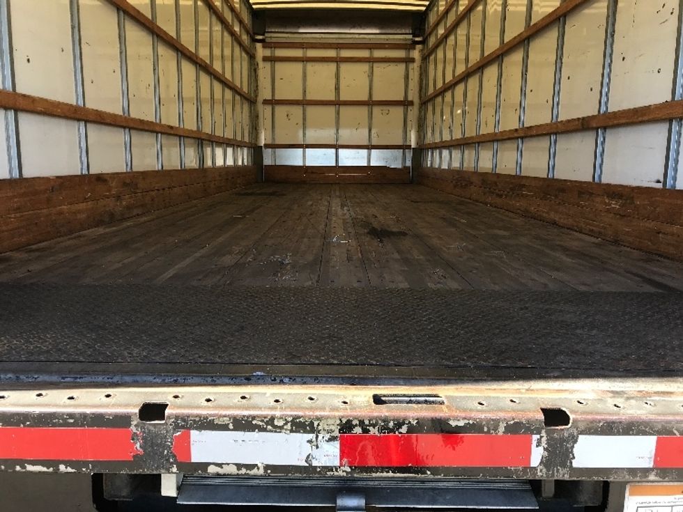 Medium Duty Box Truck-Light and Medium Duty Trucks-International-2021-MV607-Houston-TX-234,104\n\t\tmiles-$ 37,250 - Image 9