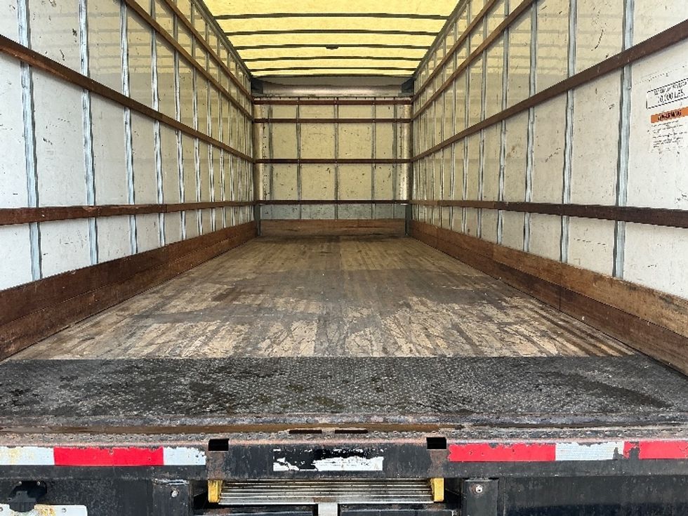 Medium Duty Box Truck-Light and Medium Duty Trucks-International-2021-MV607-Houston-TX-245,395\n\t\tmiles-$ 33,750 - Image 10