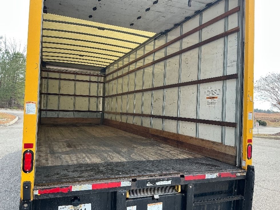 Medium Duty Box Truck-Light and Medium Duty Trucks-International-2021-MV607-Houston-TX-245,395\n\t\tmiles-$ 33,750 - Image 12