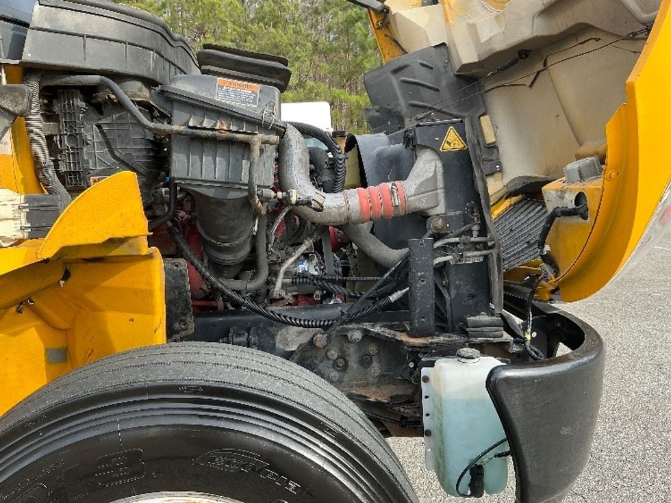 Medium Duty Box Truck-Light and Medium Duty Trucks-International-2021-MV607-Houston-TX-245,395\n\t\tmiles-$ 33,750 - Image 23