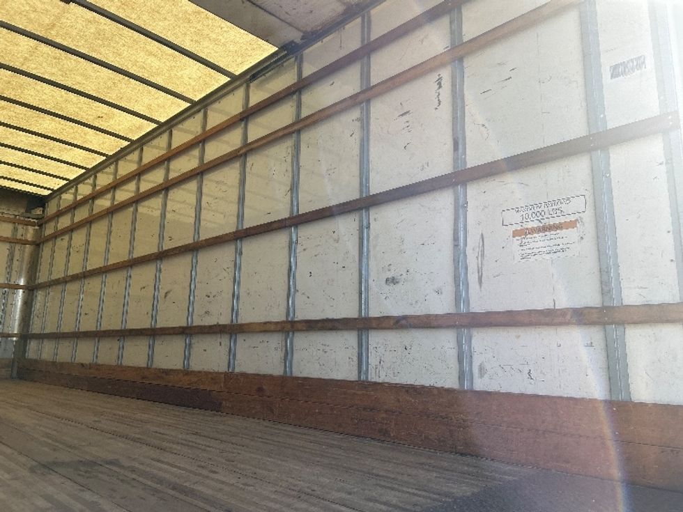 Medium Duty Box Truck-Light and Medium Duty Trucks-International-2021-MV607-Houston-TX-279,085\n\t\tmiles-$ 28,500 - Image 11
