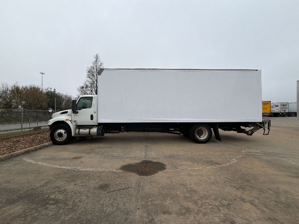 Medium Duty Box Truck-Light and Medium Duty Trucks-International-2021-MV607-Houston-TX-310,161\n\t\tmiles-$ 11,000 - Image 1