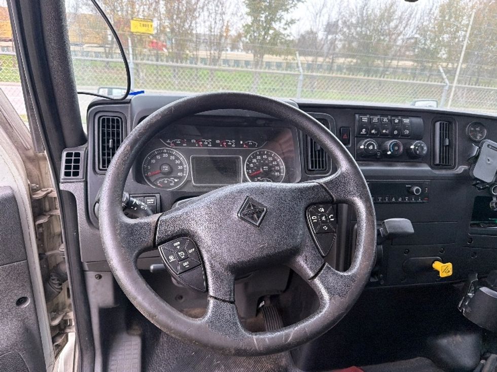 Medium Duty Box Truck-Light and Medium Duty Trucks-International-2021-MV607-Houston-TX-310,161\n\t\tmiles-$ 11,000 - Image 7