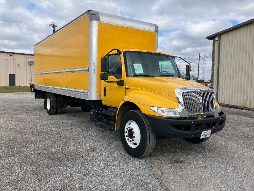 Medium Duty Box Truck-Light and Medium Duty Trucks-International-2021-MV607-Hueytown-AL-170,379\n\t\tmiles-$ 49,750 - Image 1