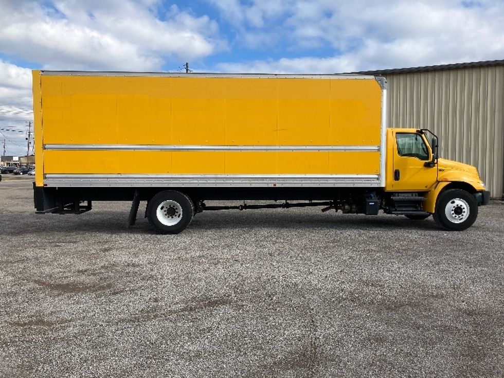 Medium Duty Box Truck-Light and Medium Duty Trucks-International-2021-MV607-Hueytown-AL-170,379\n\t\tmiles-$ 49,750 - Image 15