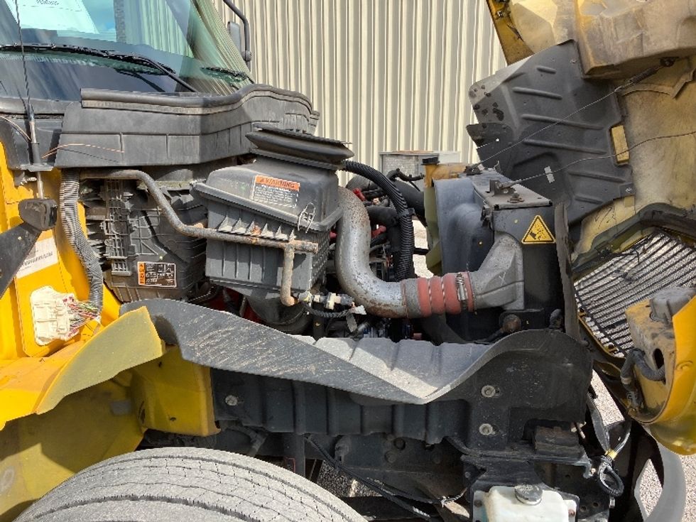 Medium Duty Box Truck-Light and Medium Duty Trucks-International-2021-MV607-Hueytown-AL-170,379\n\t\tmiles-$ 49,750 - Image 23