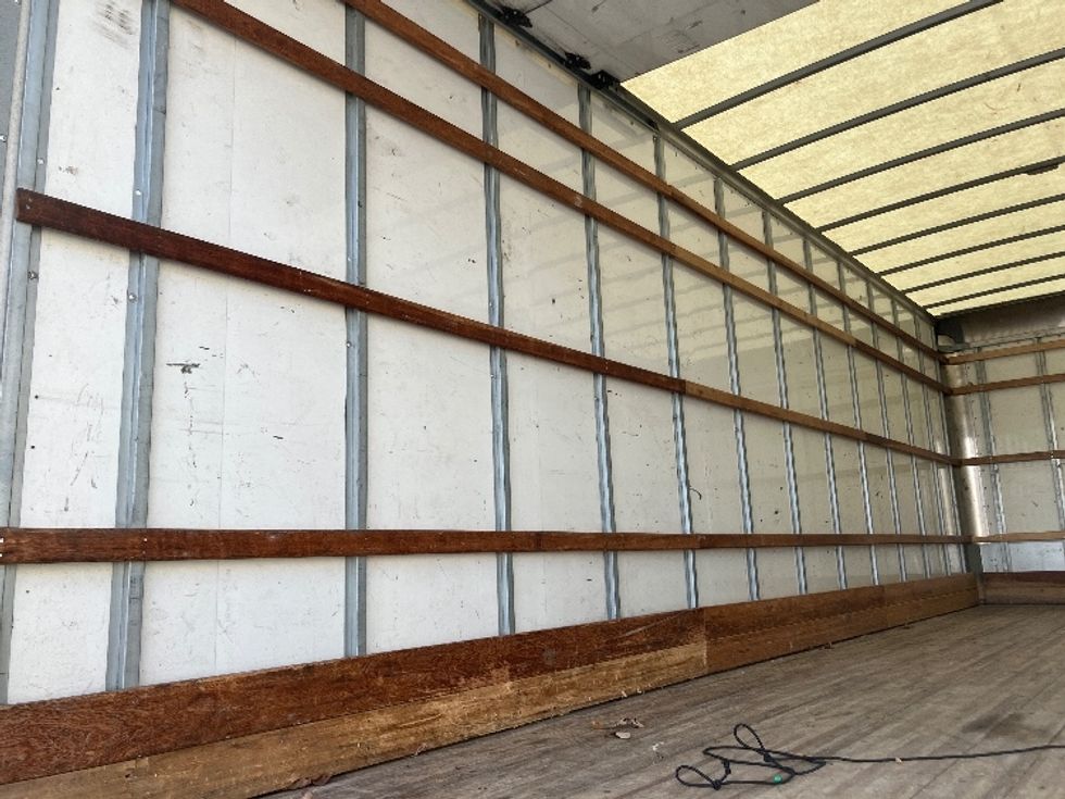 Medium Duty Box Truck-Light and Medium Duty Trucks-International-2021-MV607-Hueytown-AL-198,868\n\t\tmiles-$ 45,250 - Image 11