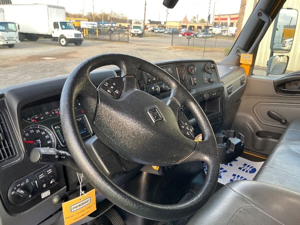 Medium Duty Box Truck-Light and Medium Duty Trucks-International-2021-MV607-Hueytown-AL-198,868\n\t\tmiles-$ 45,250 - Image 17