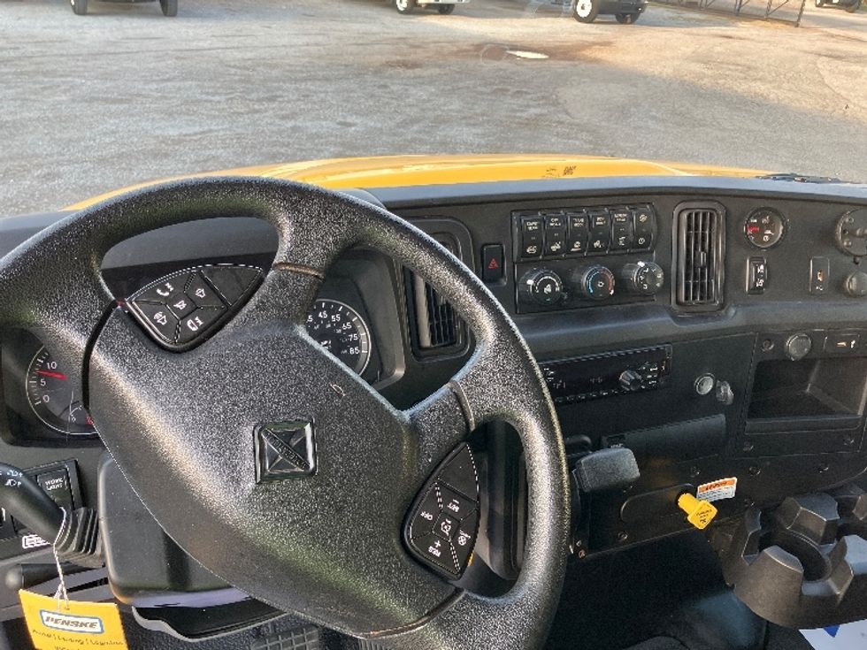 Medium Duty Box Truck-Light and Medium Duty Trucks-International-2021-MV607-Hueytown-AL-198,868\n\t\tmiles-$ 45,250 - Image 18