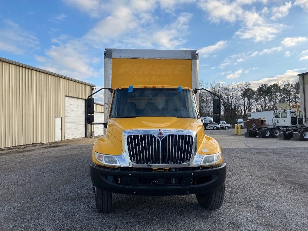 Medium Duty Box Truck-Light and Medium Duty Trucks-International-2021-MV607-Hueytown-AL-198,868\n\t\tmiles-$ 45,250 - Image 2