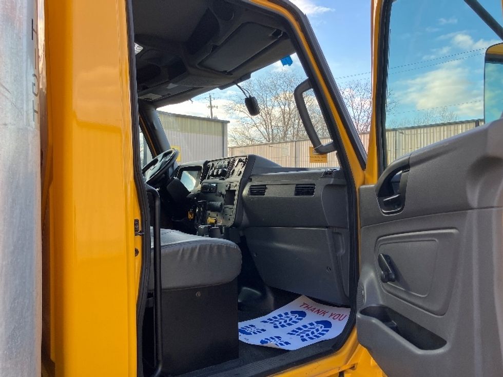 Medium Duty Box Truck-Light and Medium Duty Trucks-International-2021-MV607-Hueytown-AL-198,868\n\t\tmiles-$ 45,250 - Image 20