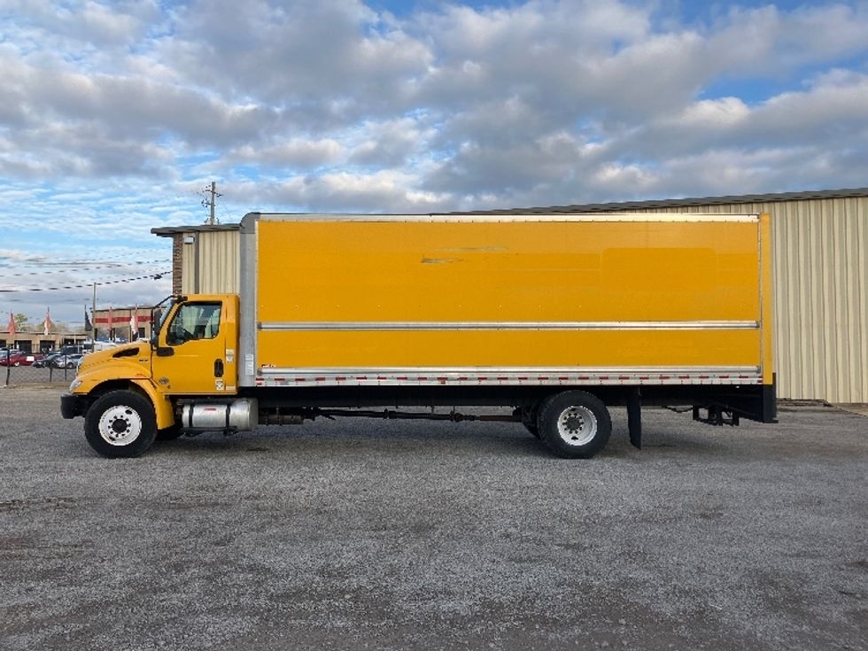 Medium Duty Box Truck-Light and Medium Duty Trucks-International-2021-MV607-Hueytown-AL-198,868\n\t\tmiles-$ 45,250 - Image 4