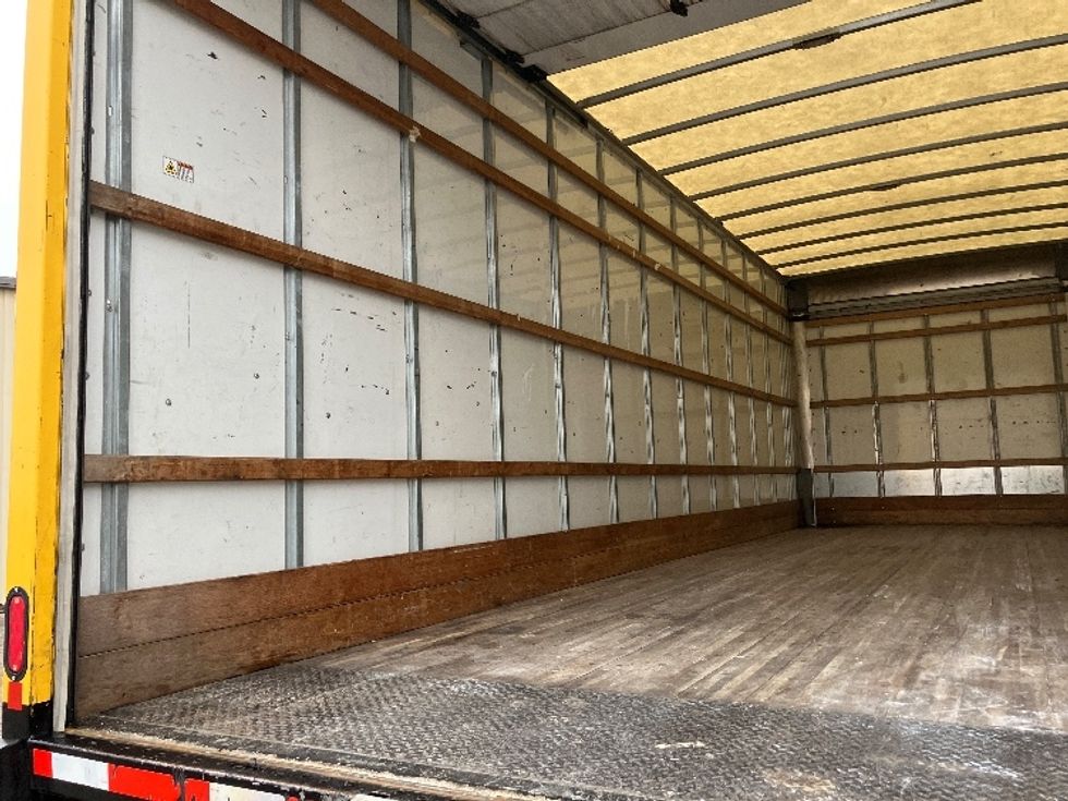Medium Duty Box Truck-Light and Medium Duty Trucks-International-2021-MV607-Hueytown-AL-223,784\n\t\tmiles-$ 41,500 - Image 11