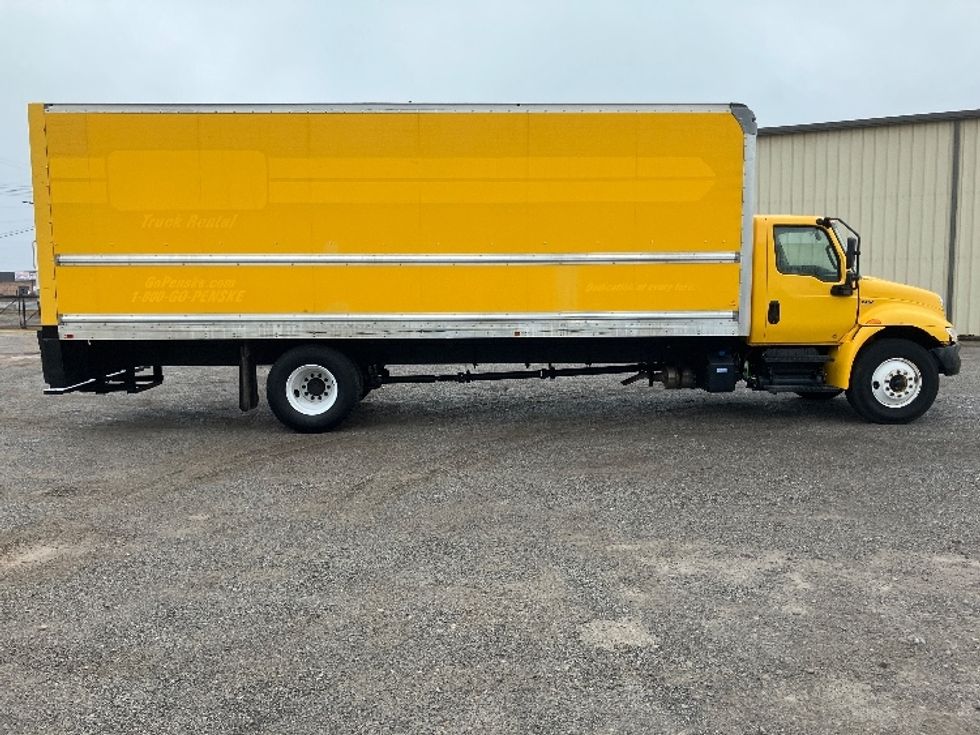 Medium Duty Box Truck-Light and Medium Duty Trucks-International-2021-MV607-Hueytown-AL-223,784\n\t\tmiles-$ 41,500 - Image 15
