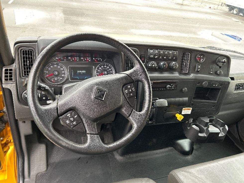 Medium Duty Box Truck-Light and Medium Duty Trucks-International-2021-MV607-Idaho Falls-ID-219,651\n\t\tmiles-$ 39,500 - Image 17