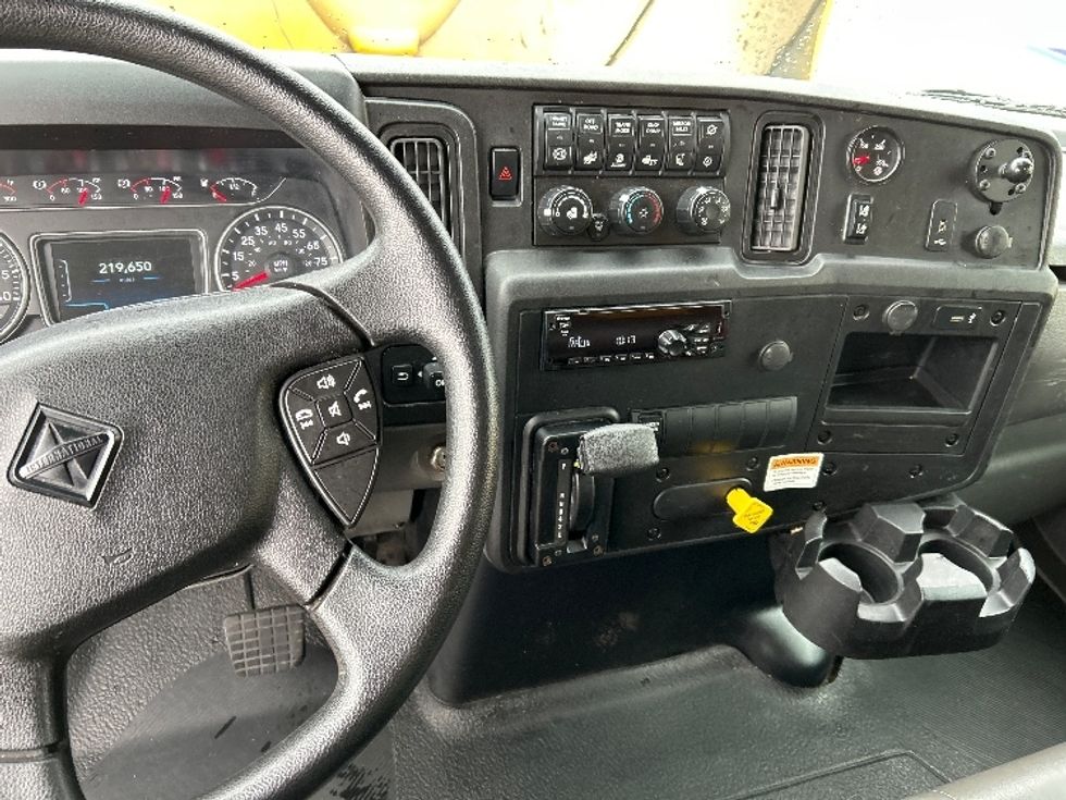 Medium Duty Box Truck-Light and Medium Duty Trucks-International-2021-MV607-Idaho Falls-ID-219,651\n\t\tmiles-$ 39,500 - Image 18