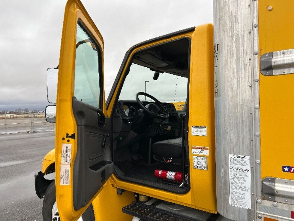 Medium Duty Box Truck-Light and Medium Duty Trucks-International-2021-MV607-Idaho Falls-ID-219,651\n\t\tmiles-$ 39,500 - Image 16
