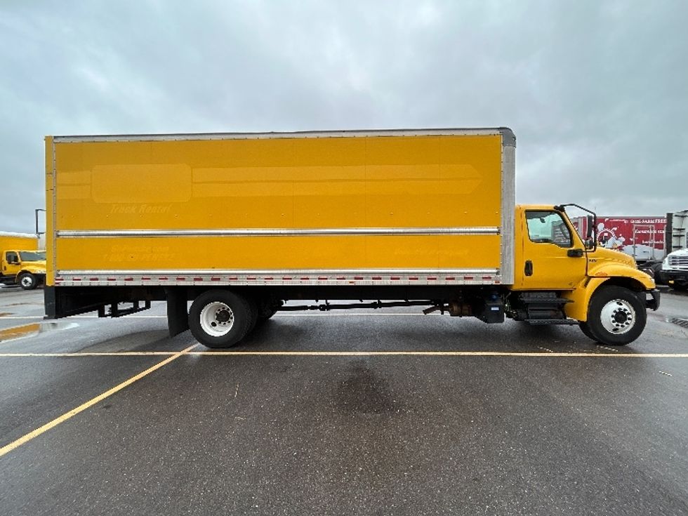 Medium Duty Box Truck-Light and Medium Duty Trucks-International-2021-MV607-Idaho Falls-ID-219,651\n\t\tmiles-$ 39,500 - Image 15