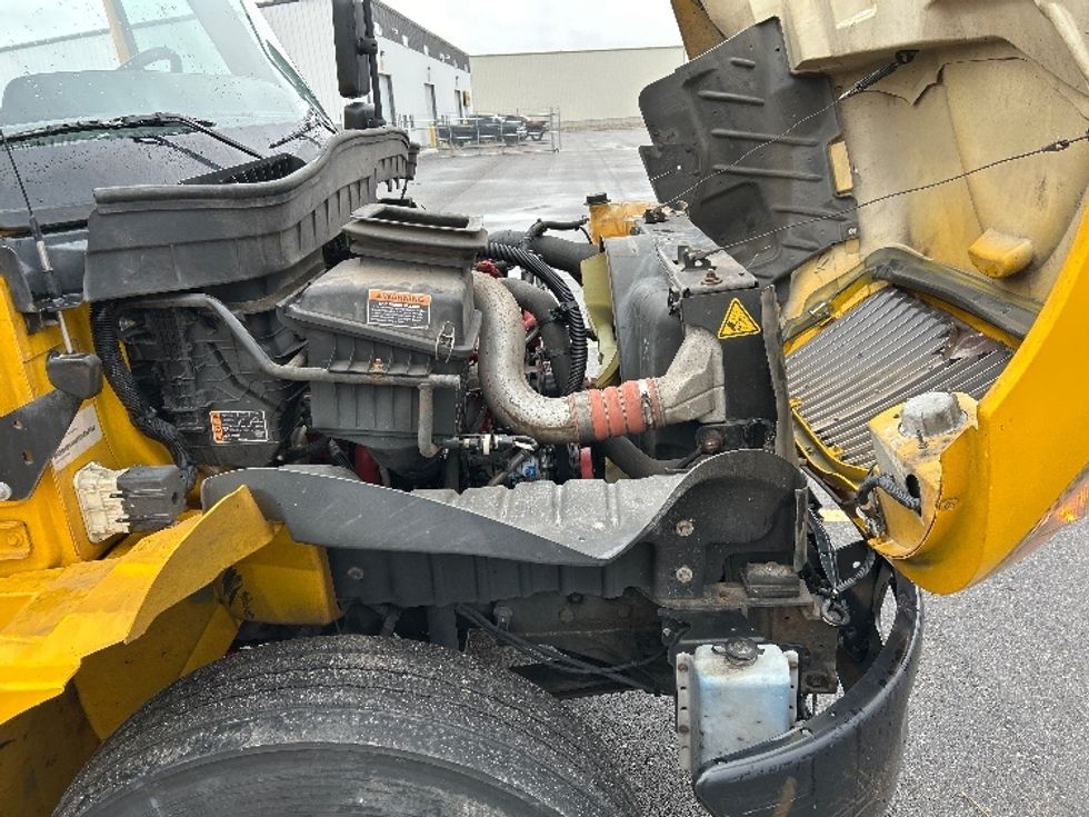 Medium Duty Box Truck-Light and Medium Duty Trucks-International-2021-MV607-Idaho Falls-ID-219,651\n\t\tmiles-$ 39,500 - Image 23