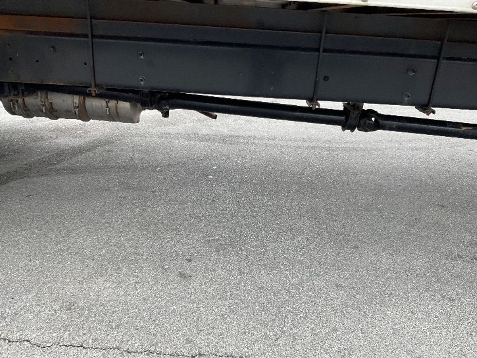 Medium Duty Box Truck-Light and Medium Duty Trucks-International-2021-MV607-Indianapolis-IN-122,928\n\t\tmiles-$ 65,000 - Image 5