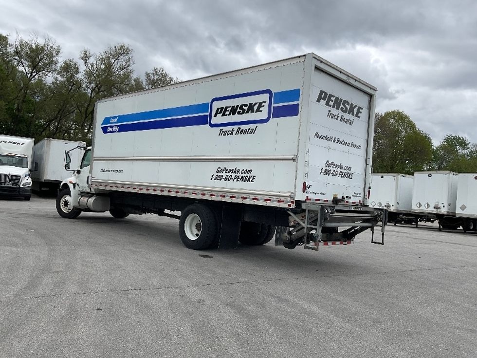 Medium Duty Box Truck-Light and Medium Duty Trucks-International-2021-MV607-Indianapolis-IN-122,928\n\t\tmiles-$ 65,000 - Image 6