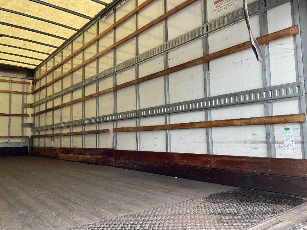 Medium Duty Box Truck-Light and Medium Duty Trucks-International-2021-MV607-Indianapolis-IN-122,928\n\t\tmiles-$ 65,000 - Image 12