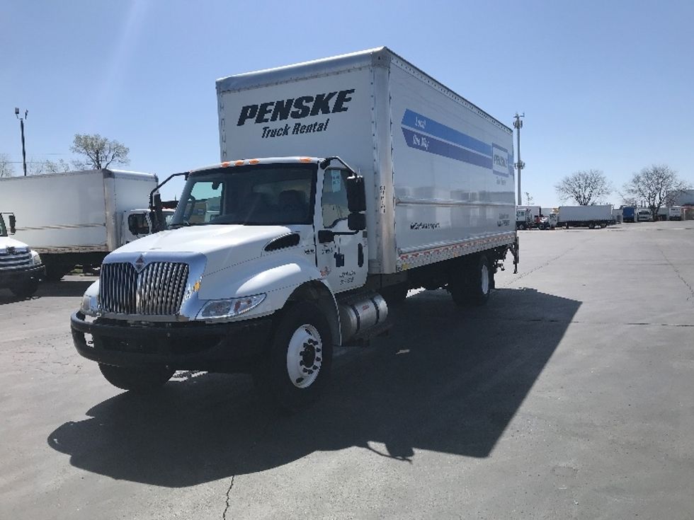Medium Duty Box Truck-Light and Medium Duty Trucks-International-2021-MV607-Indianapolis-IN-135,655\n\t\tmiles-$ 63,750 - Image 2
