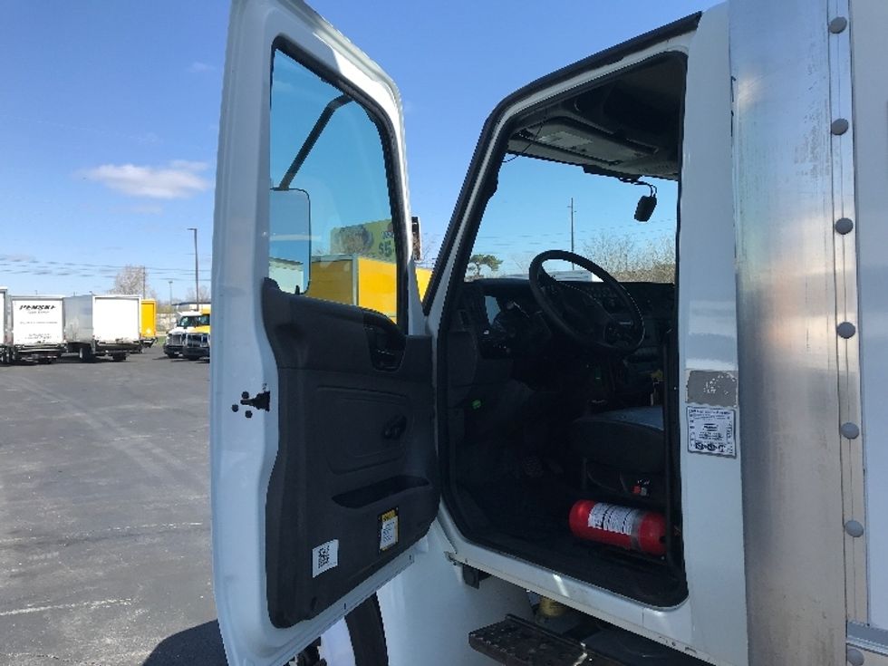 Medium Duty Box Truck-Light and Medium Duty Trucks-International-2021-MV607-Indianapolis-IN-135,655\n\t\tmiles-$ 63,750 - Image 12