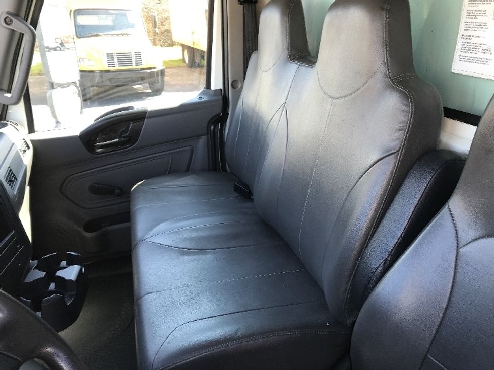 Medium Duty Box Truck-Light and Medium Duty Trucks-International-2021-MV607-Indianapolis-IN-135,655\n\t\tmiles-$ 63,750 - Image 15